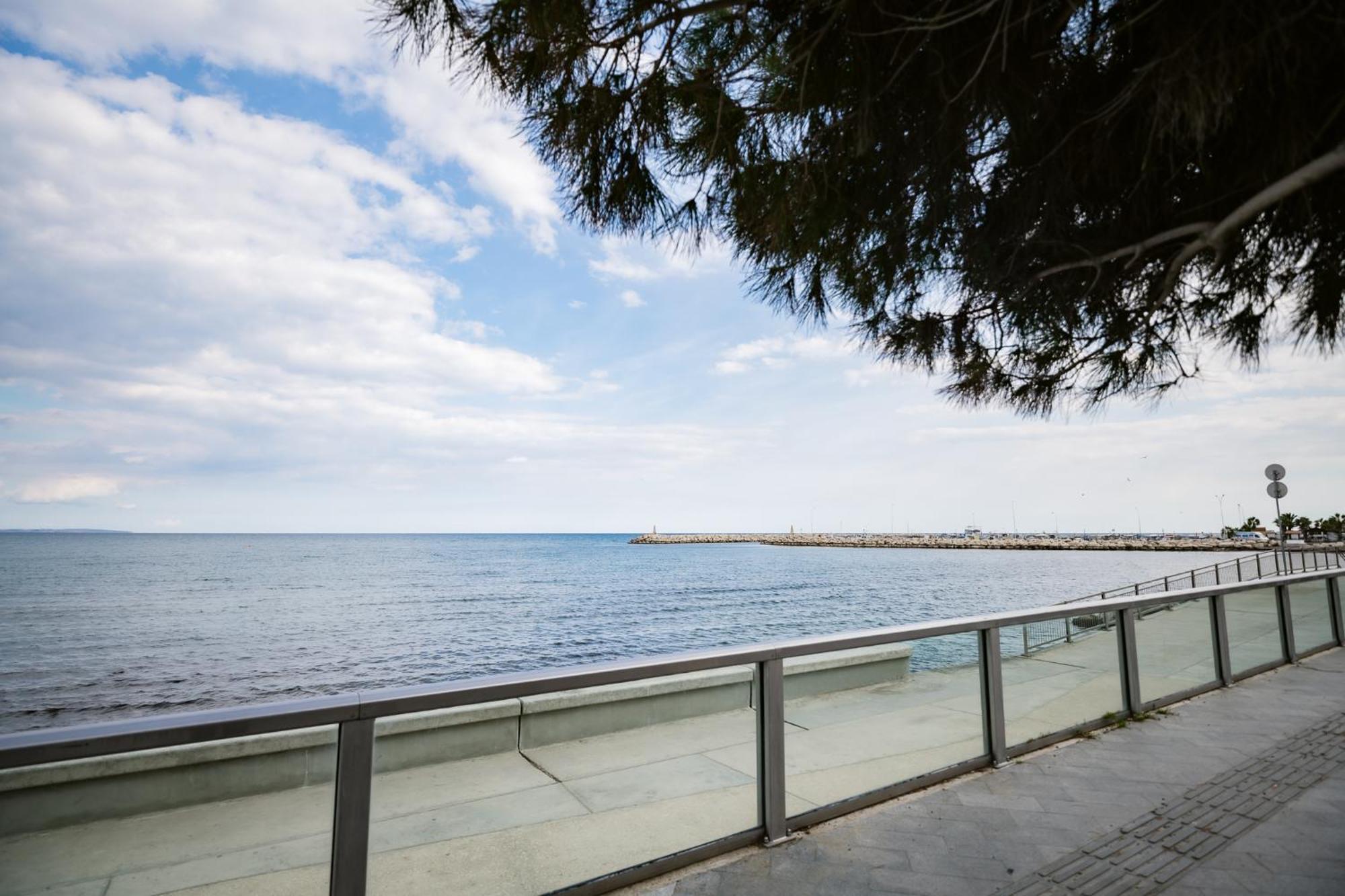 Lazuli Beach & Pool Apartment 501 Larnaca Exterior photo